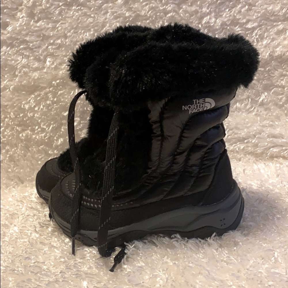 North Face Toddlers Snow booths size 10
